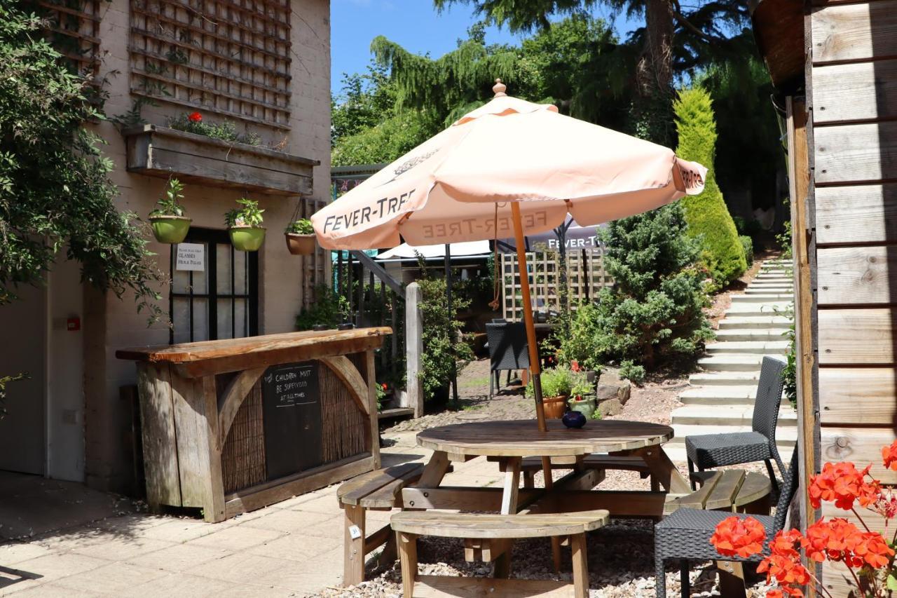 The Lamb Inn Кредитон Экстерьер фото