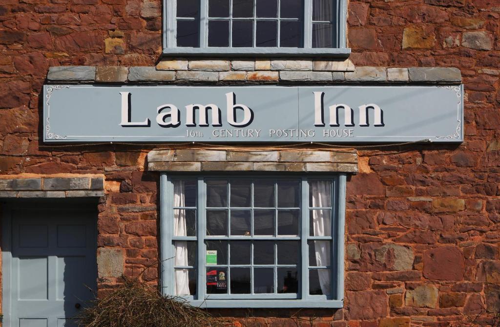 The Lamb Inn Кредитон Экстерьер фото