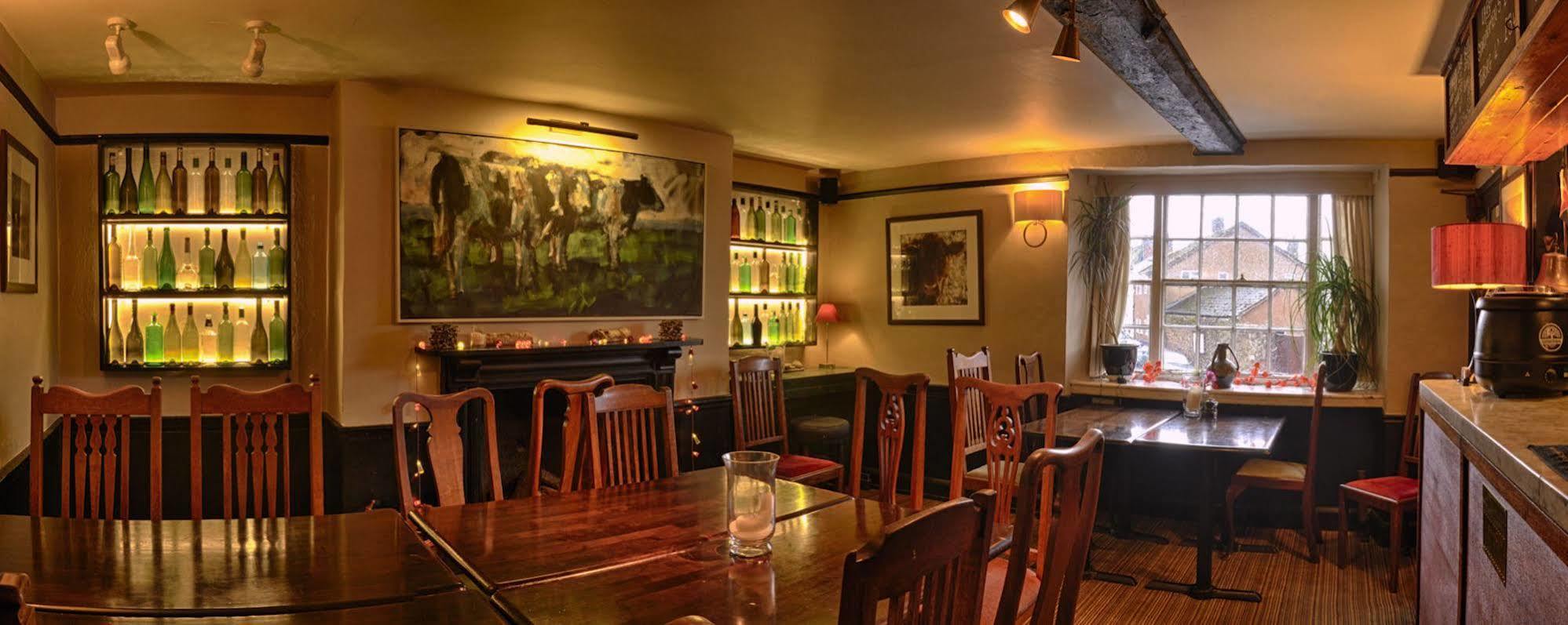 The Lamb Inn Кредитон Экстерьер фото