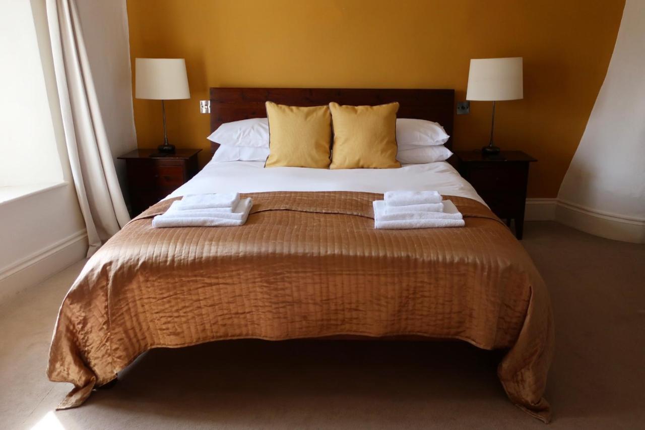 The Lamb Inn Кредитон Экстерьер фото