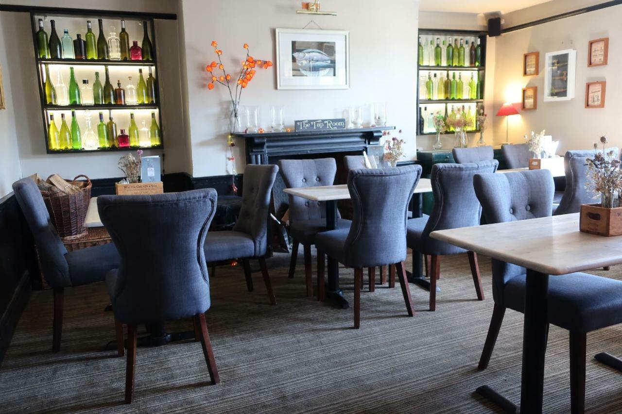 The Lamb Inn Кредитон Экстерьер фото