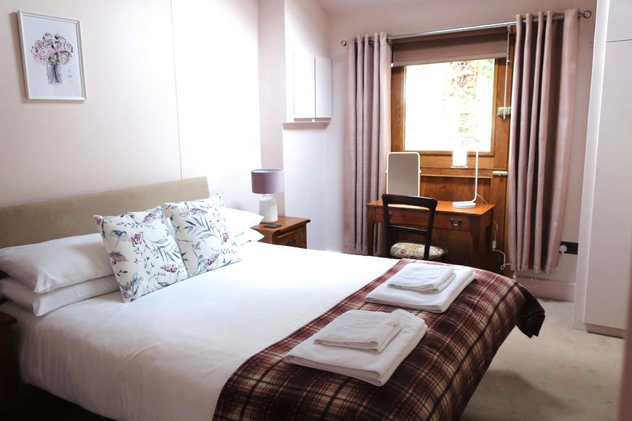 The Lamb Inn Кредитон Экстерьер фото